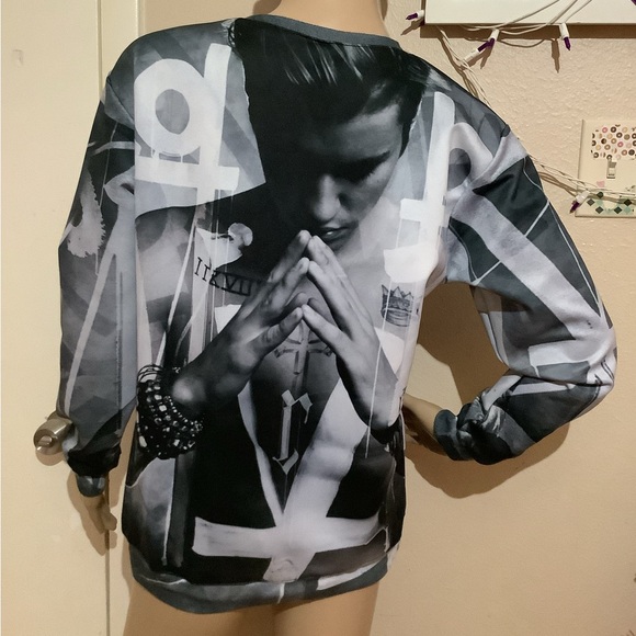 Justin Bieber Album Graphic Pullover Sweatshirt - Picture 4 of 6